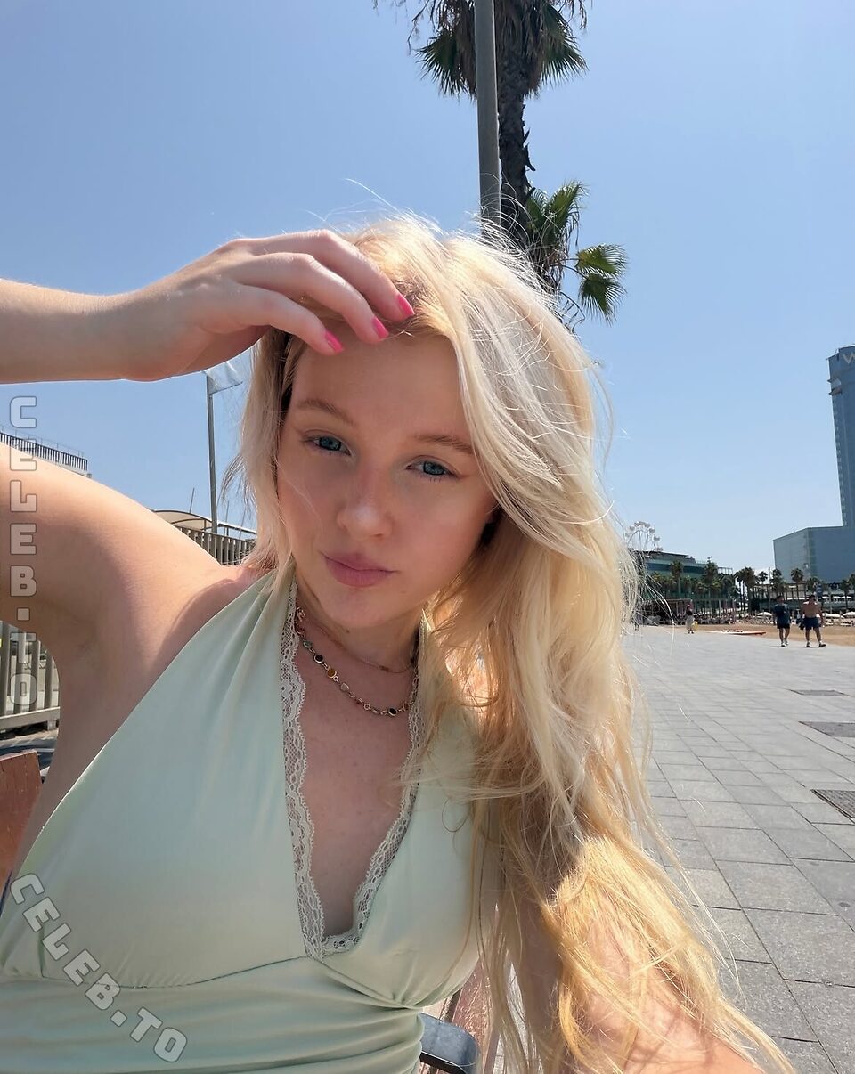 Stefi Staska Nude Leaked Photos
