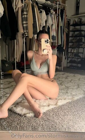 Stormiskies Nude Leaked Photo #26
