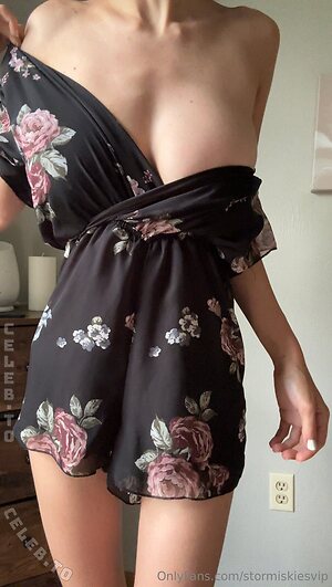 Stormiskies Nude Leaked Photo #55
