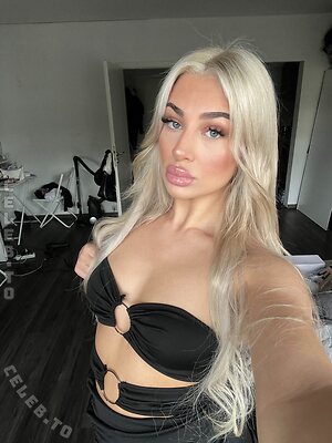 Tara Elaine Nude Leaked Photo #4