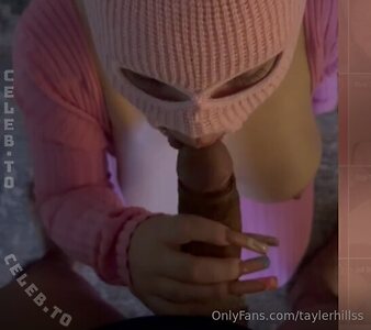 Tayler Hills Nude Leaked Photo #14