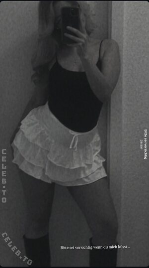 Teilzeitsami Nude Leaked Photo #13
