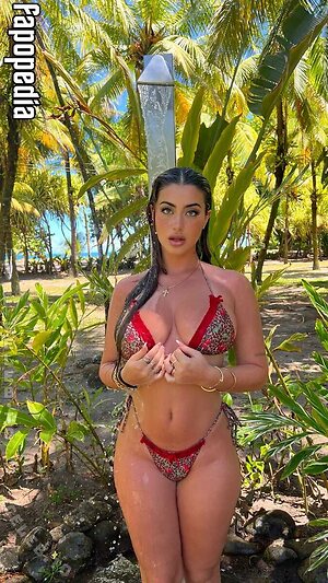 Thais Gauchkarian Nude Leaked Photo #17