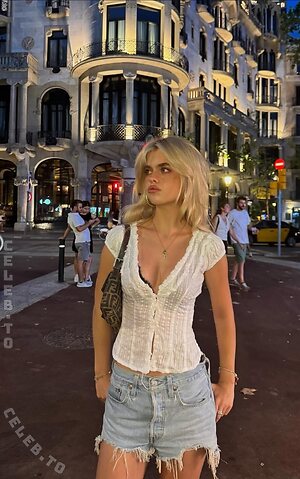 Theresa.vth Nude Leaked Photo #48