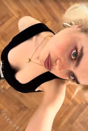 Theresa.vth Nude Leaked Photo #59
