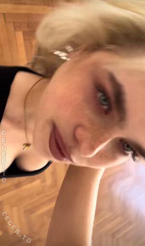 Theresa.vth Nude Leaked Photo #61