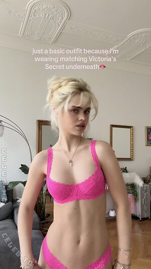 Theresa.vth Nude Leaked Photo #84