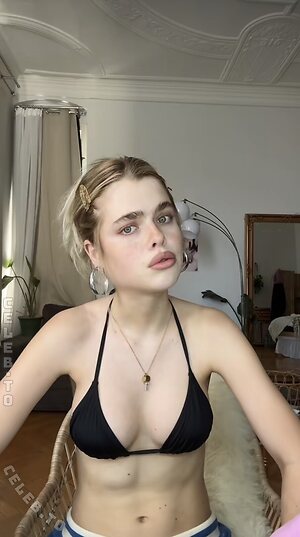 Theresa.vth Nude Leaked Photo #94