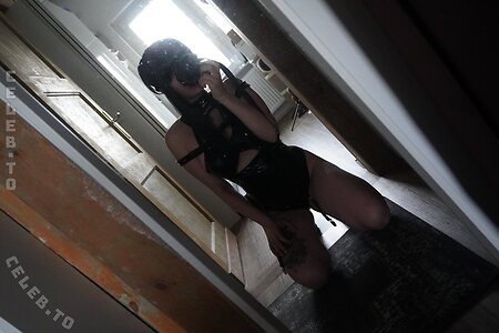 Therlyen Nude Leaked Photo #225