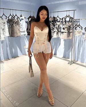 Tiara.truong Nude Leaked Photo #110