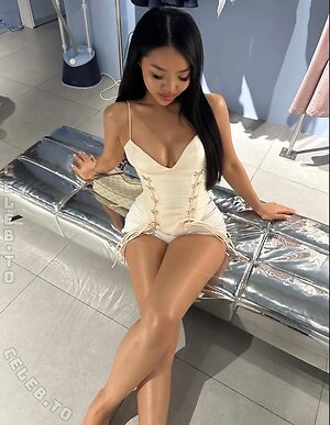 Tiara.truong Nude Leaked Photo #111