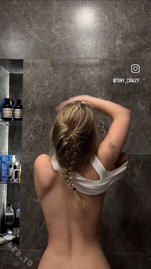 Tiny_crazy Nude Leaked Photo #11