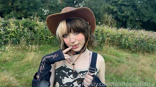 toothlessteddie photo