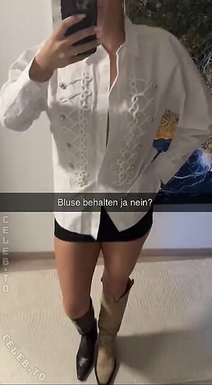 Trixsieaus Nude Leaked Photo #23