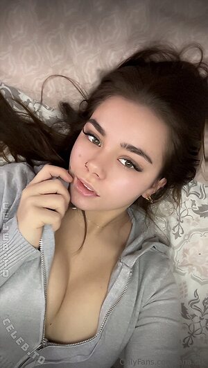 Trixxybae Nude Leaked Photo #2