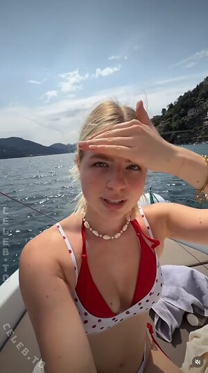 Vallixpauline Nude Leaked Photo #85