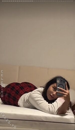 valonaash Nude Leaked Photo #296