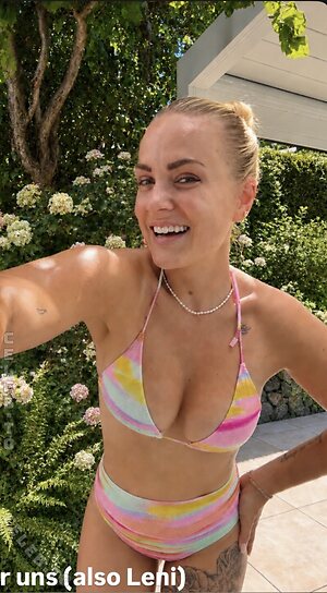 Vanessa Blumenthal Nude Leaked Photo #7