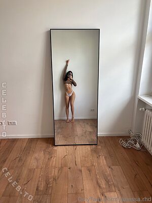 Vanessa.rhd Nude Leaked Photo #1125
