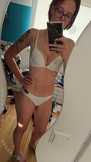Vani_Ma Nude Leaked Photo #19