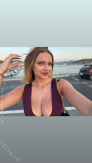 v.d.s.olivia Nude Leaked Photo #21
