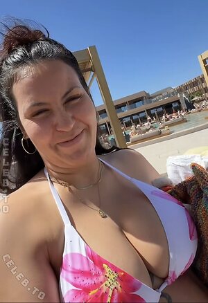 Vendewaa Nude Leaked Photo #26