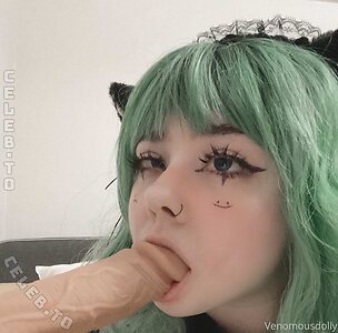 Venomous_dolly photo