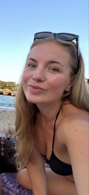 viktoria.klr Nude Leaked Photo #15