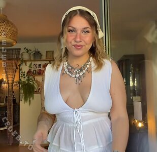 Viky kid Nude Leaked Photo #51