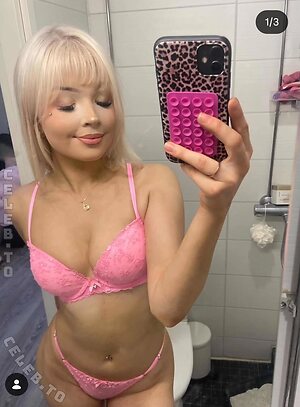 Vilmulii Nude Leaked Photo #12