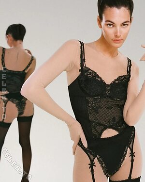Vittoria Ceretti Nude Leaked Photo #52
