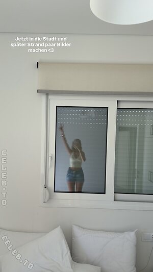 Wieke Nude Leaked Photo #22