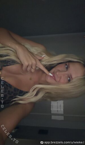 Wieke Nude Leaked Photo #112