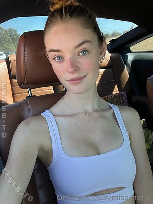 Willow Hand Nude Leaked Photo #1092