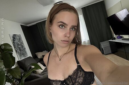 xalisa10er Nude Leaked Photo #20