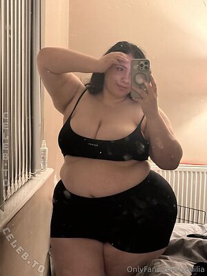 xehilia photo