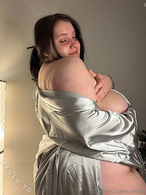 xehilia photo