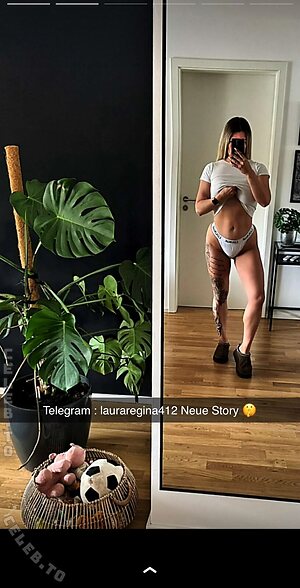xlaura412 photo