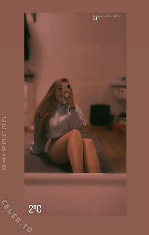 xophelianr Nude Leaked Photo #17