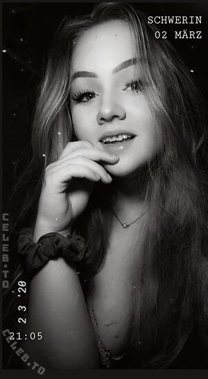 xophelianr Nude Leaked Photo #22