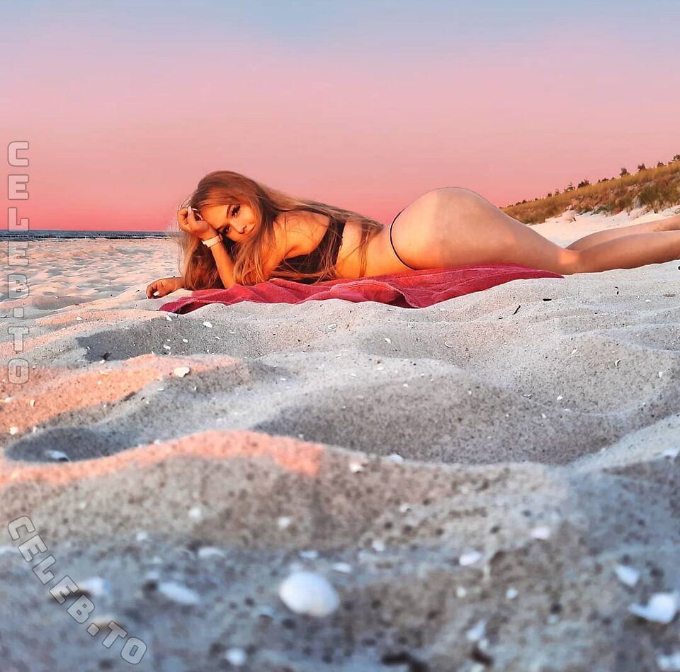 Ophelia Naya Rintisch Nude Leaked Photos