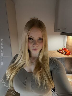 xtiara07 Nude Leaked Photo #16