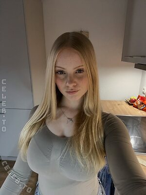 xtiara07 Nude Leaked Photo #17