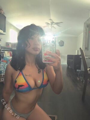 YadhiraZzep Nude Leaked Photo #20