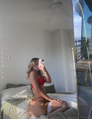 Yaniekaaa Nude Leaked Photo #5