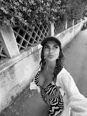 Yeliz Koc photo