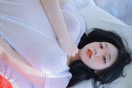 Yeonwoo Lee Nude Leaked Photo #302