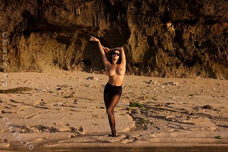 Yoana Nikolova Nude Leaked Photo #33
