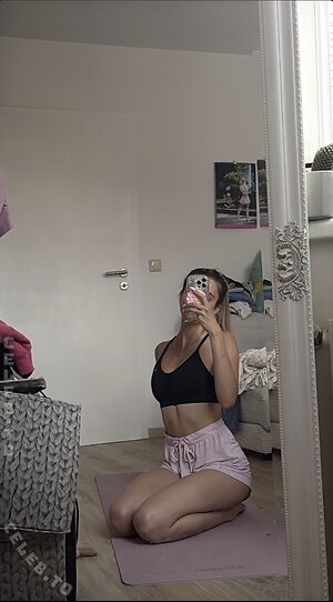 Yonca Nude Leaked Photo #36