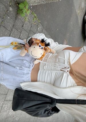 Yonca Nude Leaked Photo #41